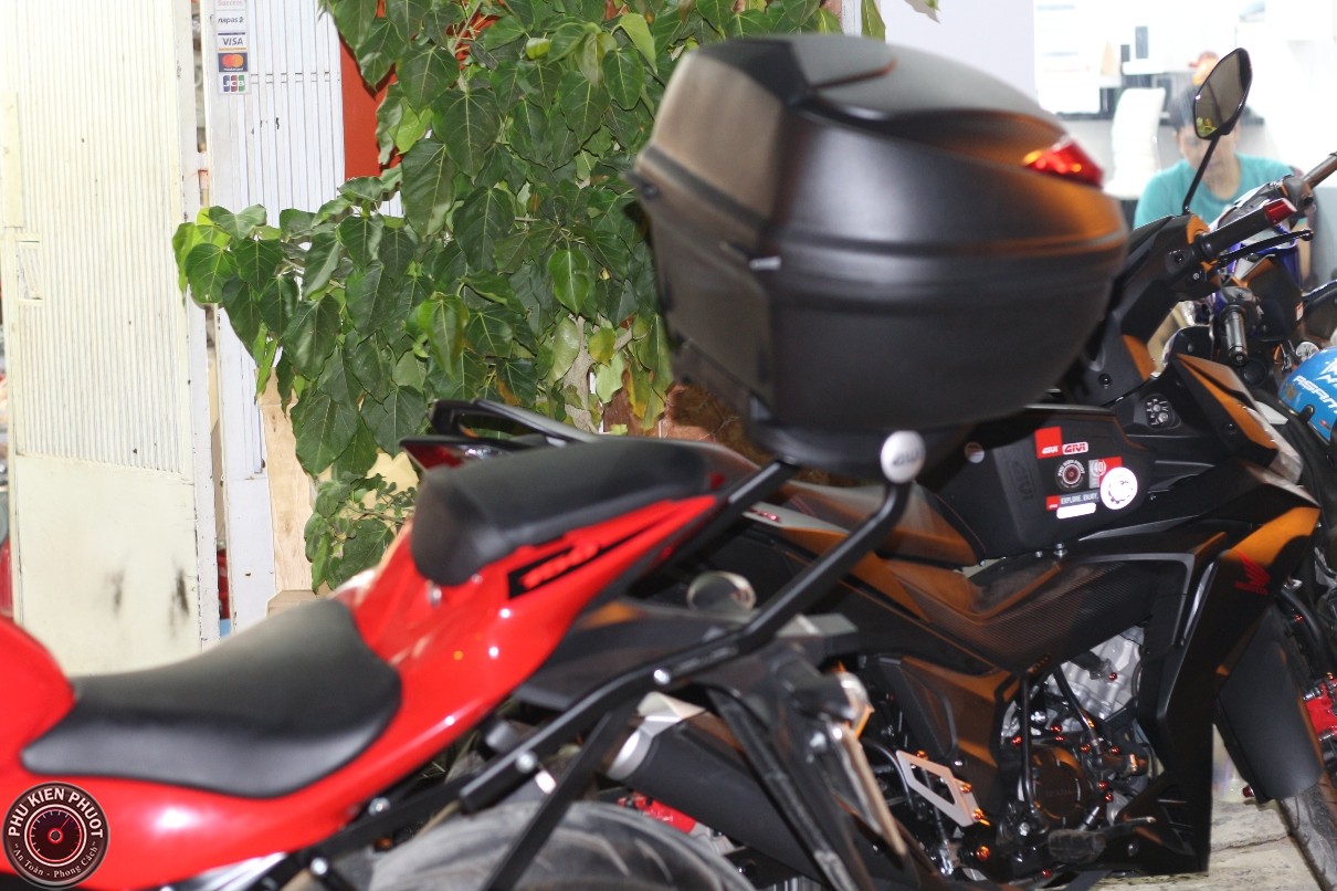 thùng givi baga givi suzuki gsx 150r