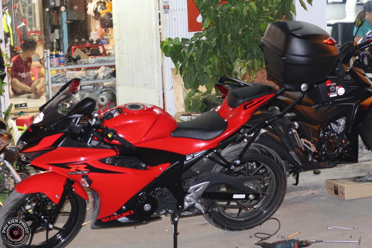 thùng givi baga givi suzuki gsx 150r