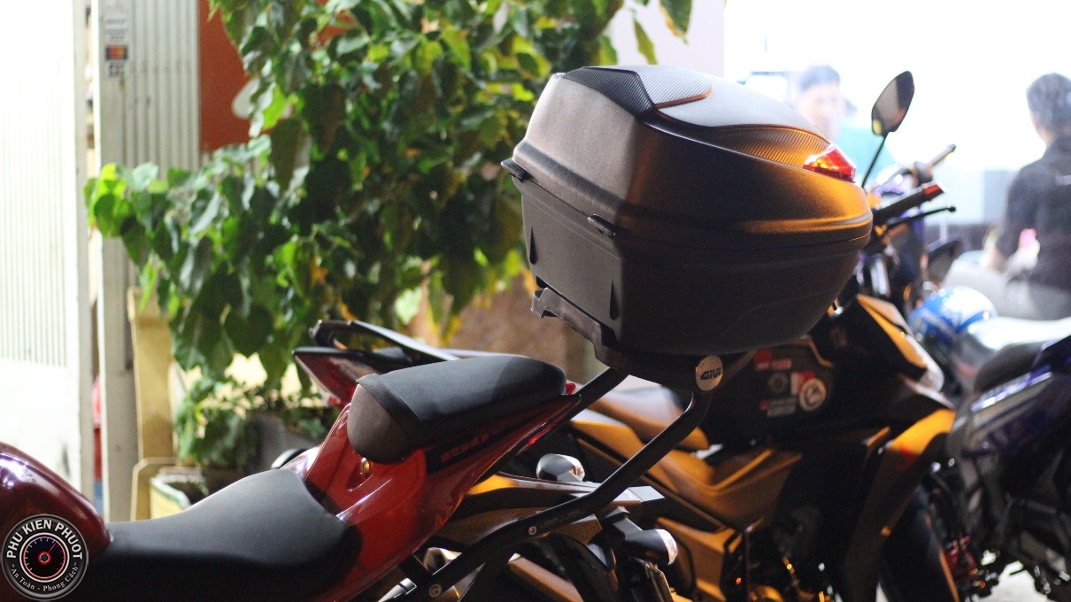 thùng givi baga givi suzuki gsx 150r