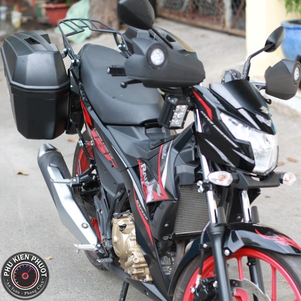 thung hong givi e22n gan cho raider Fi