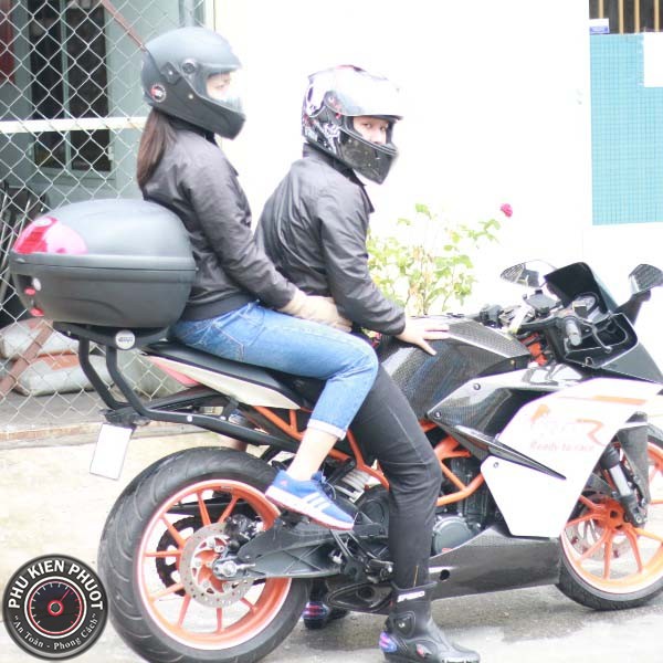 ktm 200 rc thung givi 450n