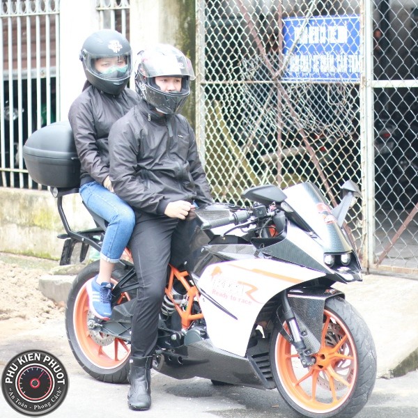 ktm 200 rc thung givi 450n