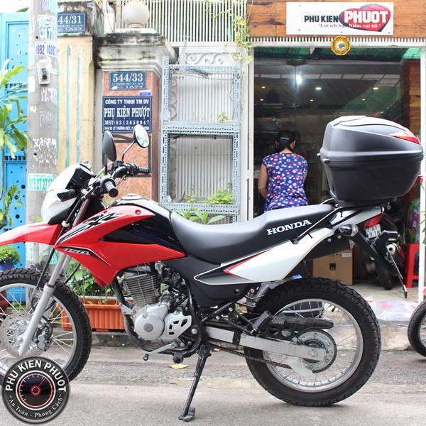 thung givi xe honda xr150