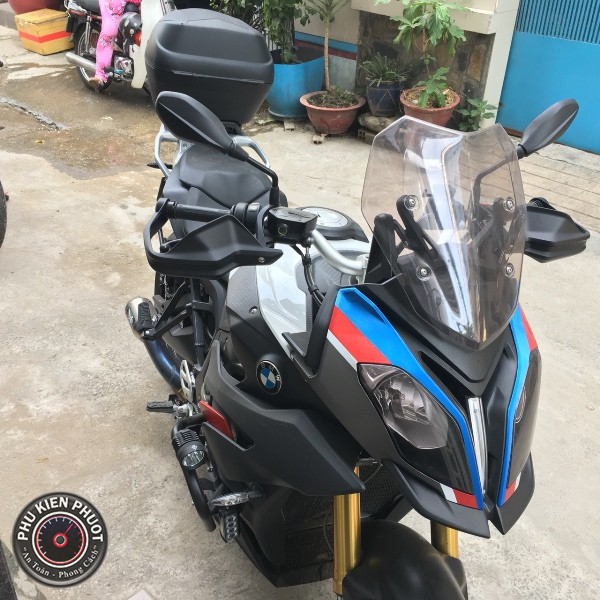 thung givi bmw s1000xr