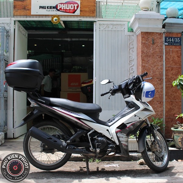 thung sau givi B360N cho exciter 2009