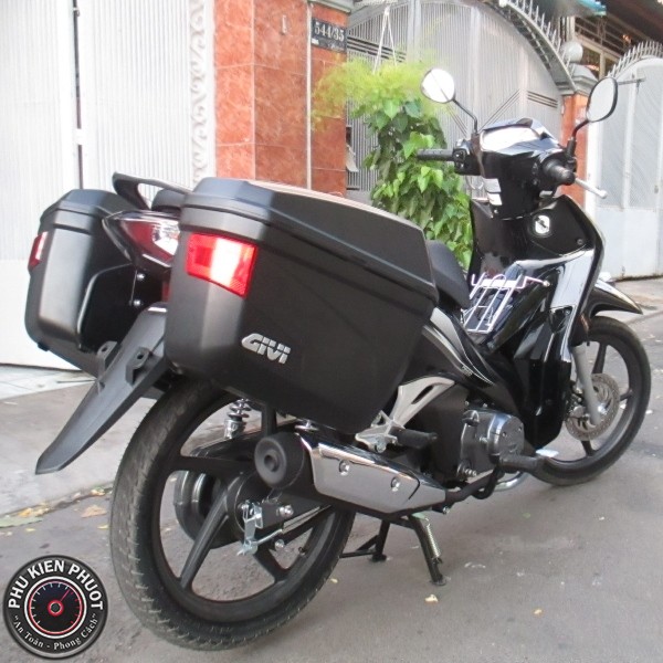 thung hong givi e22n