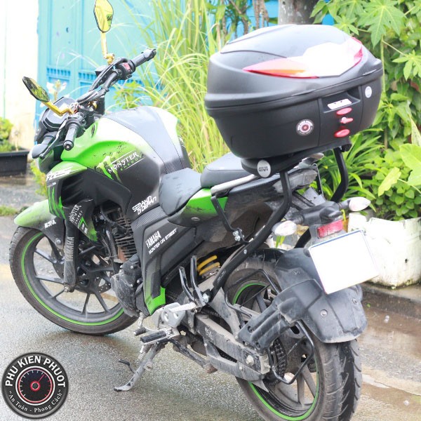 thung givi fz25