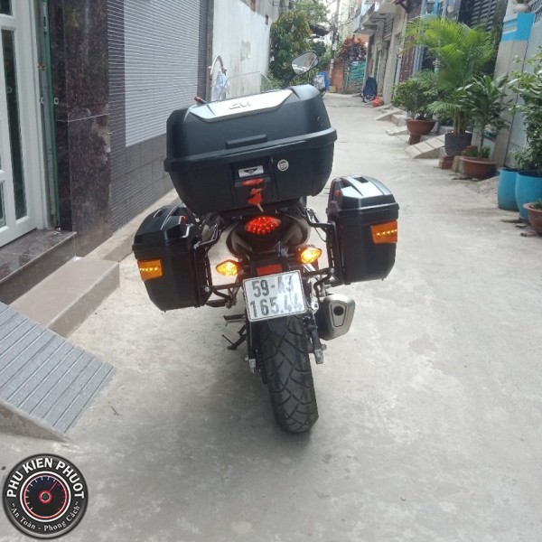 thung xe givi cb500x