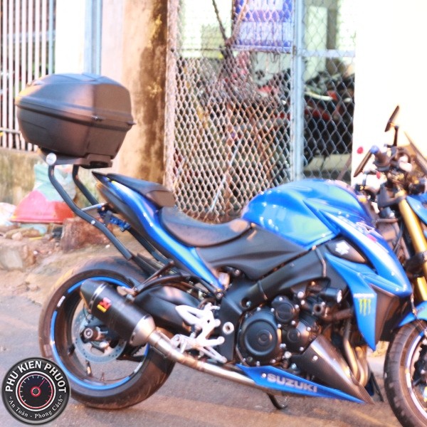 gsx s1000 gan thung givi b360nt