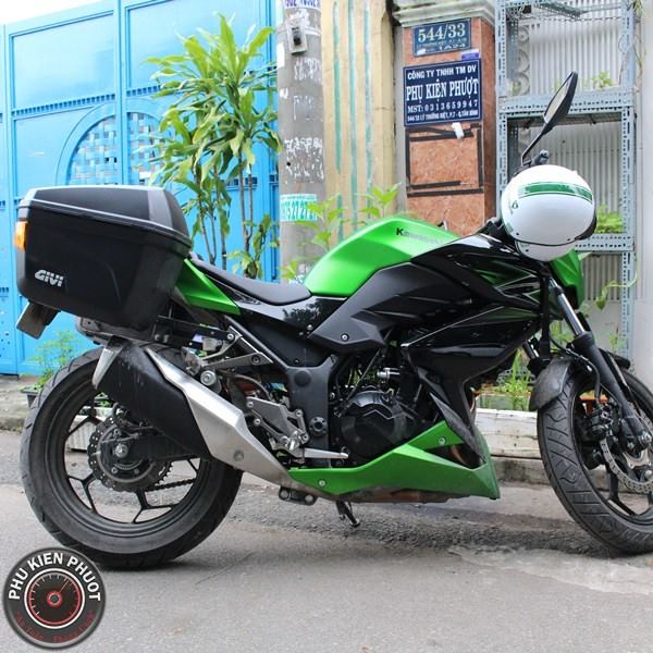 thung givi e22n gan xe kawasaki z300