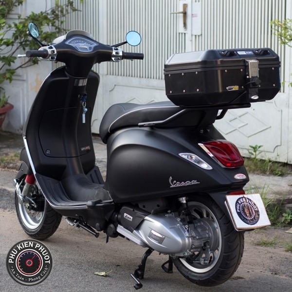 thùng givi dolomiti cho vespa sprint