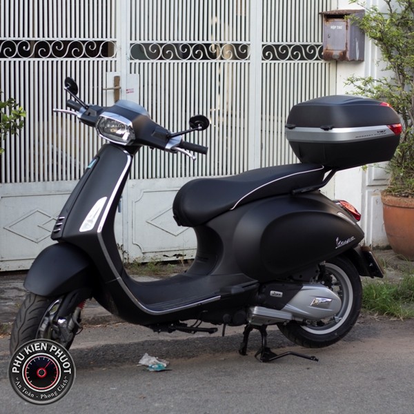 thung givi v47n cho vespa sprint