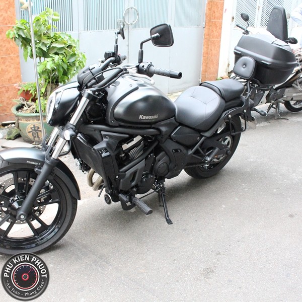 thung sau givi b360n gan cho xe vulcan s