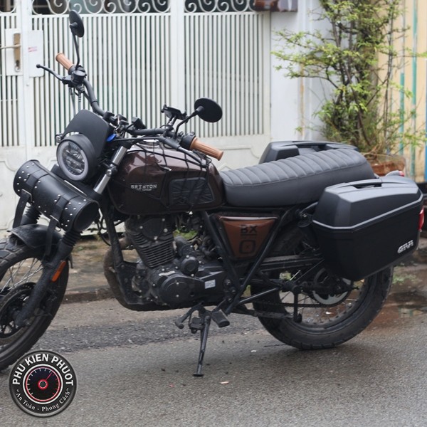 thung givi xe brixton