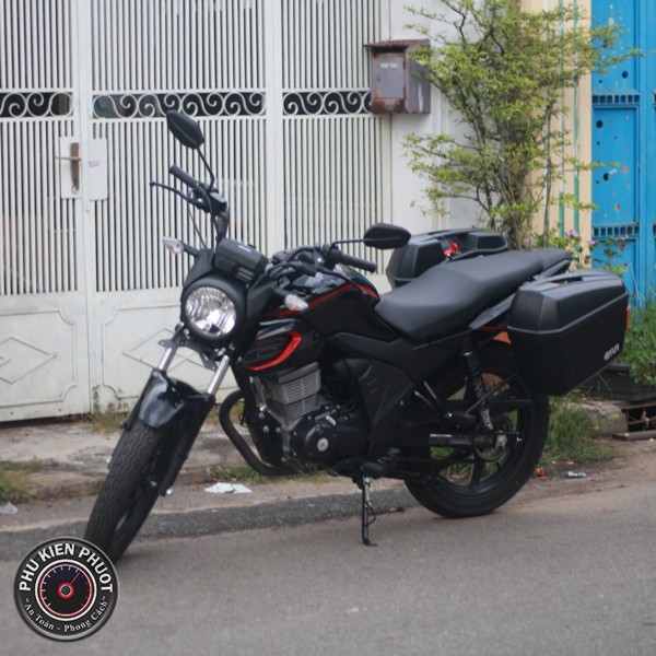 thung hong givi xe cb150 verza