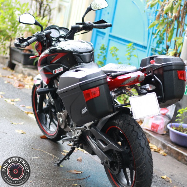 thung givi E22N