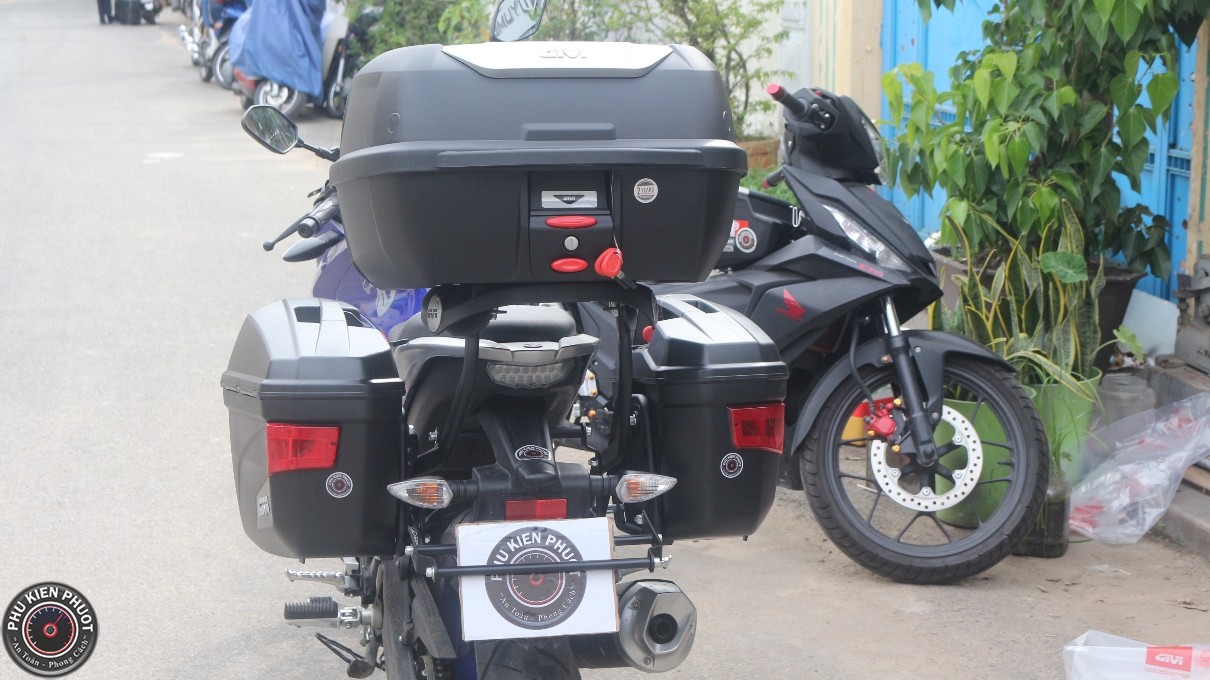 baga fz155i , baga sau v-ixion 155