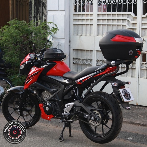 gsx bandit gan thung xe  givi