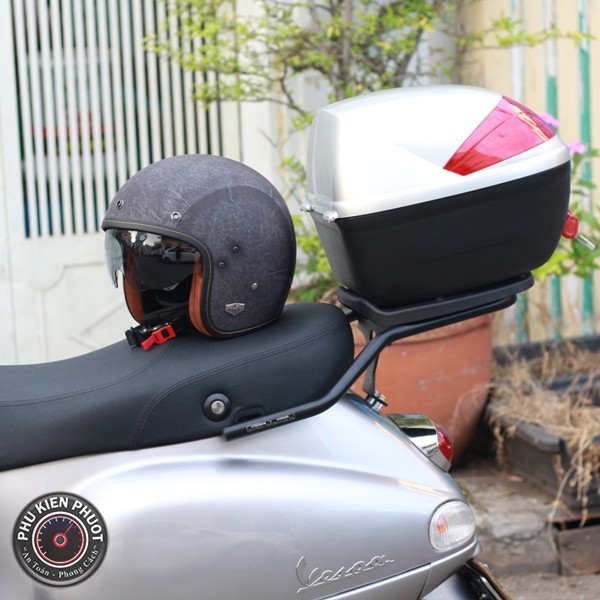 vespa et8 gan baga givi