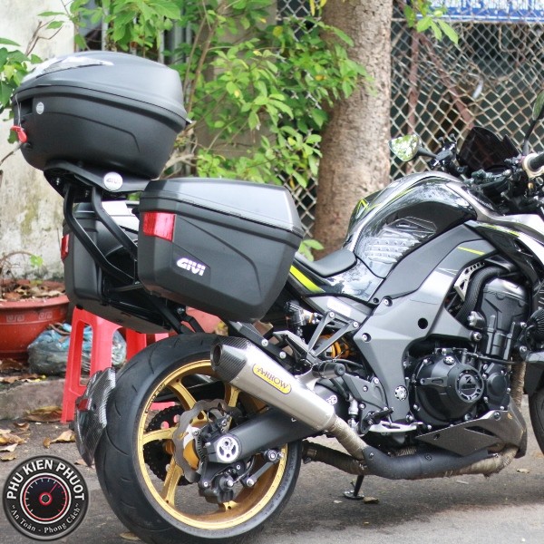 z1000 gan thung hai ben givi e22n va thung sau b360nt