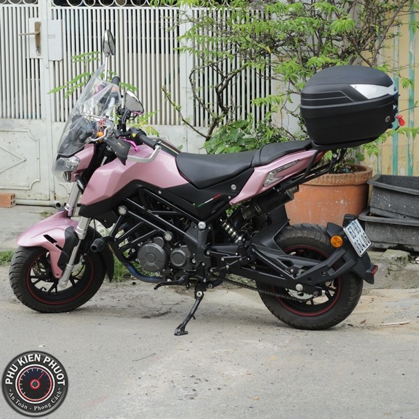 thùng xe benelli tnt 125 ,thùng xe givi benelli tnt 125