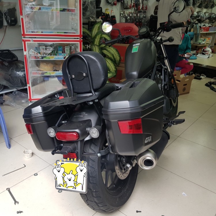 thùng givi xe rebel 300/500 , rebel 300/500 gắn thùng givi, baga rebel 300/500