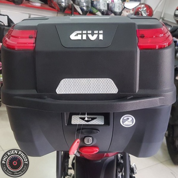 thùng givi c33n , thung xe givi, thùng đựng đồ , thùng xe máy