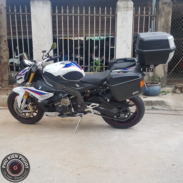 thùng xe givi bmw s1000r , thùng xe bmw s1000r , bộ thùng e22ns có đèn găn bmw s1000r