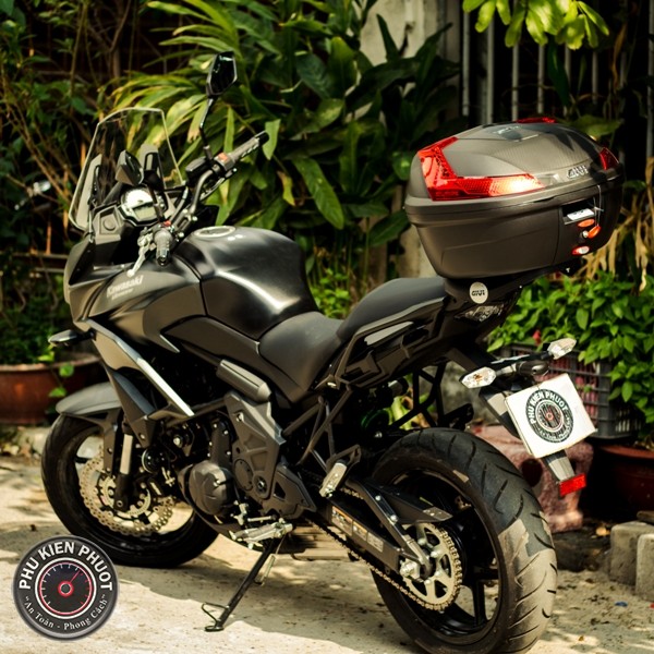 thùng xe moto versys 650 , thùng givi b37n gắn versys 650