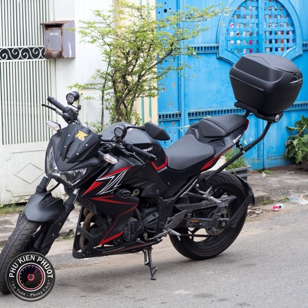 thùng givi xe z300, z300 gắn thùng givi , baga givi z300