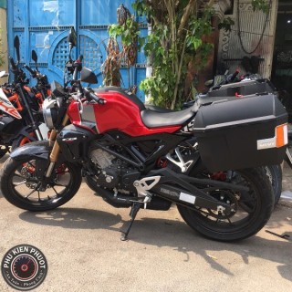 thùng xe cb150r , thùng hông givi cb150r , thùng moto chính hãng